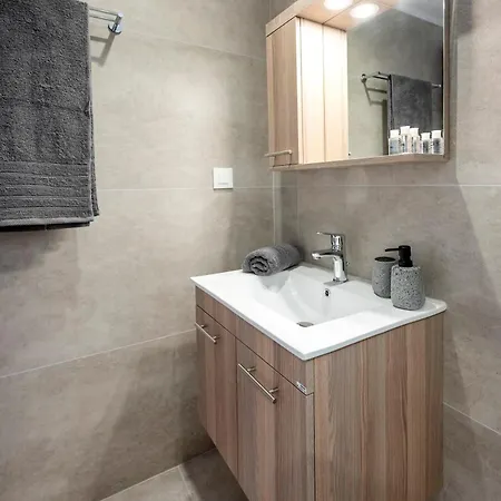 Апартаменты 2 Bedroom Koshomes1 *