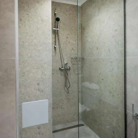 2 Bedroom Koshomes1 Апартаменты