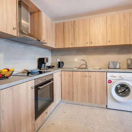 2 Bedroom Koshomes1 *