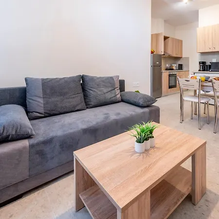 2 Bedroom Koshomes1 Apartment
