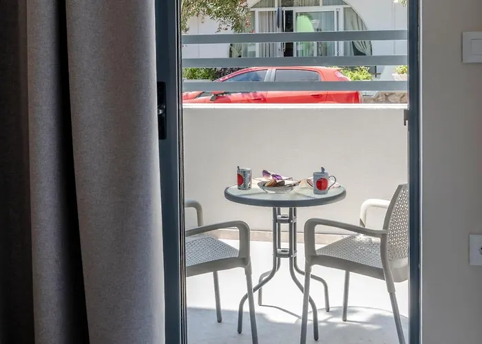 Appartement 2 Bedroom Koshomes1