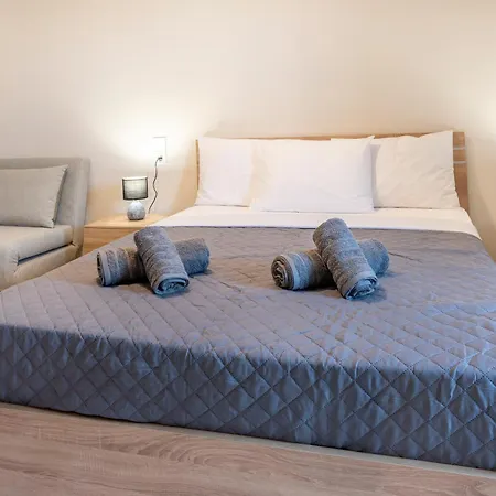 2 Bedroom Koshomes1 Apartment Kos-Stadt