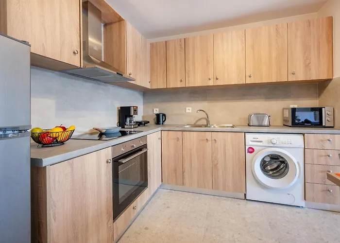 2 Bedroom Koshomes1 *